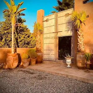 aux-portes-de-marrakech-maison-de-famille-piscine.marrakeshhotelsmorocco.com/